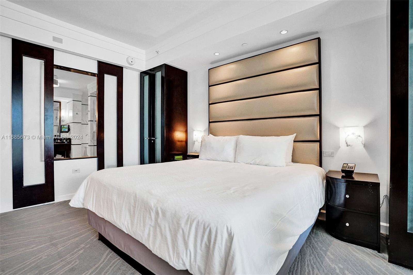 Fontainebleau 3 at 4391 Collins Ave, Miami Beach, FL 33140 - For Sale photo 14