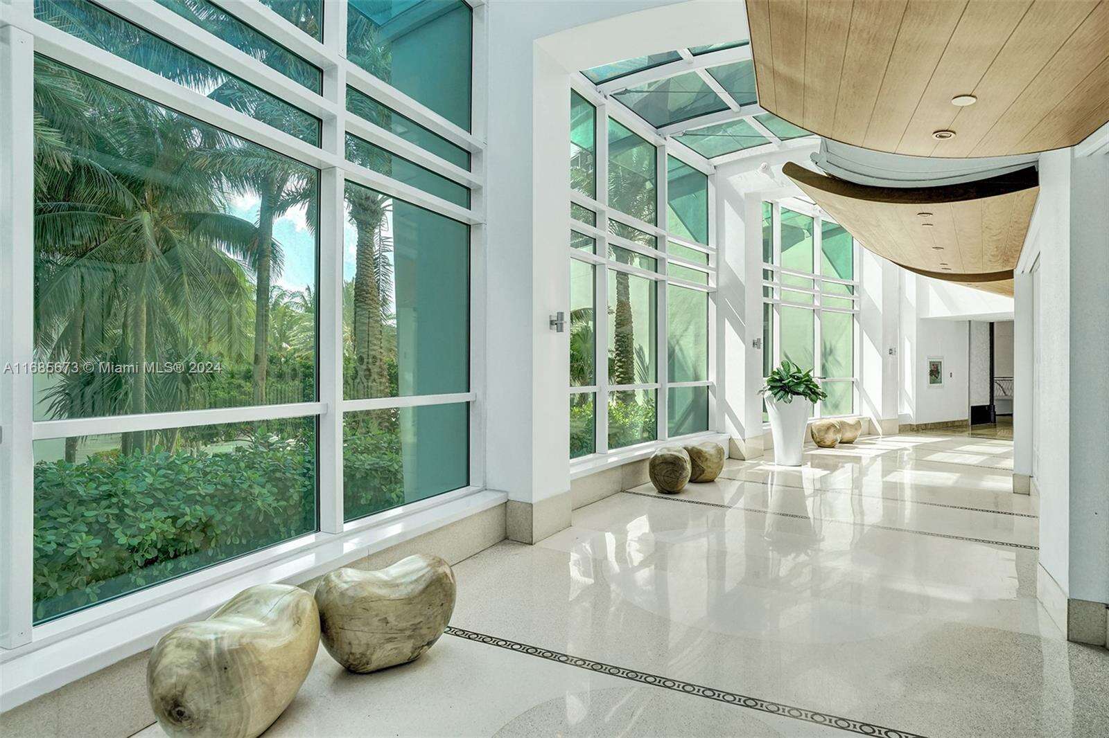 Fontainebleau 3 at 4391 Collins Ave, Miami Beach, FL 33140 - For Sale photo 33