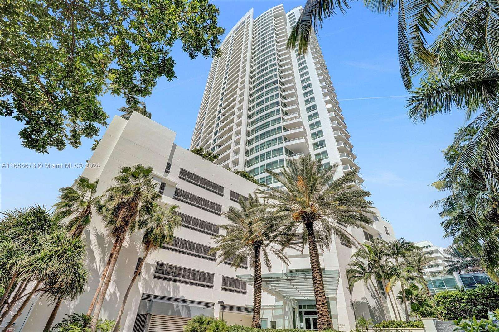 Fontainebleau 3 at 4391 Collins Ave, Miami Beach, FL 33140 - For Sale photo 34