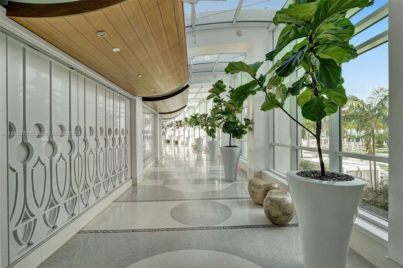 Fontainebleau 3 at 4391 Collins Ave, Miami Beach, FL 33140 - For Sale photo 39
