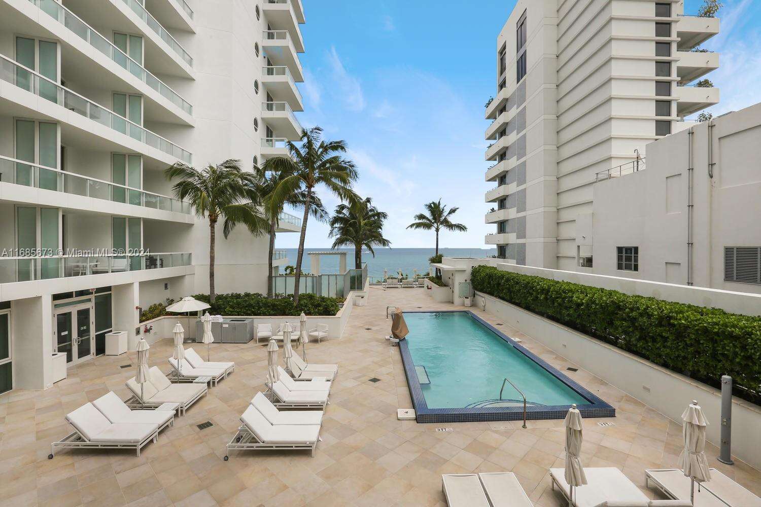 Fontainebleau 3 at 4391 Collins Ave, Miami Beach, FL 33140 - For Sale photo 45