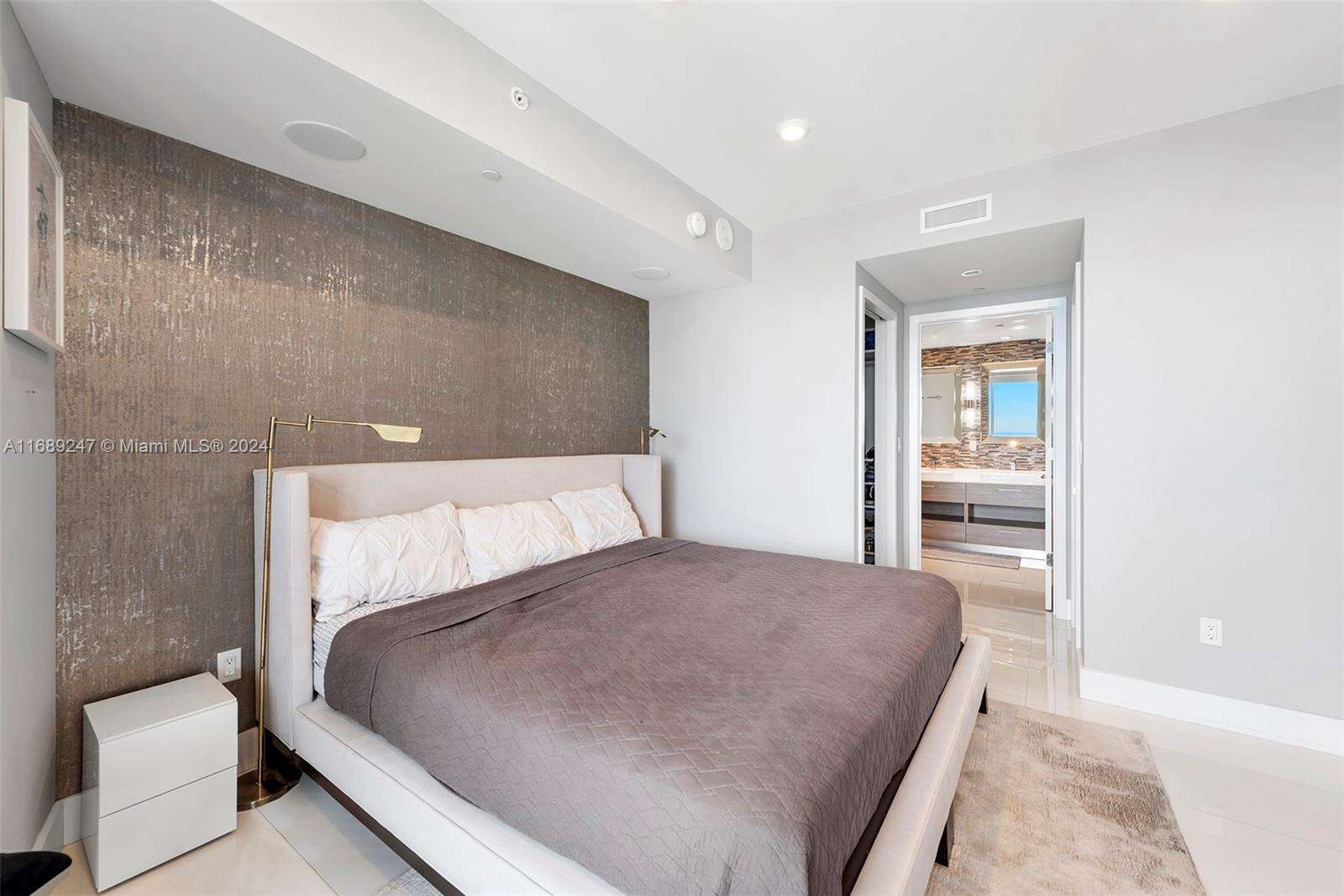 Sls Brickell at 1300 Miami Ave, Miami, FL 33130 - For Sale photo 15