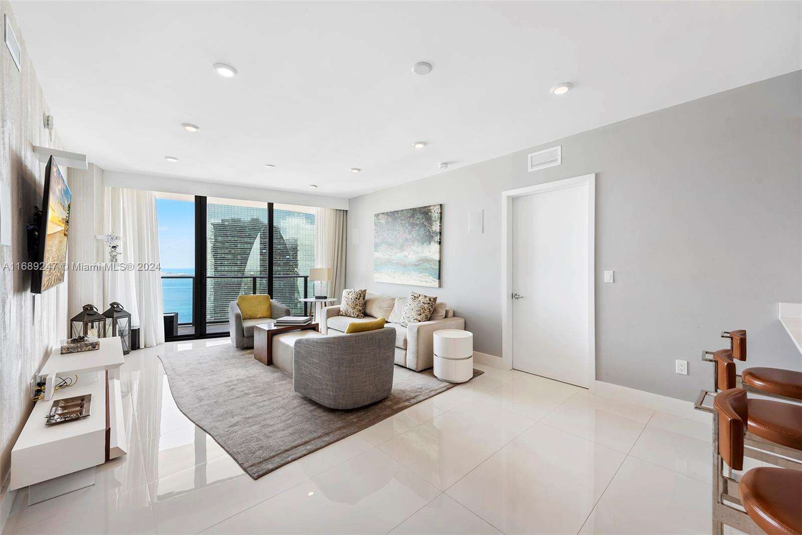 Sls Brickell at 1300 Miami Ave, Miami, FL 33130 - For Sale photo 4