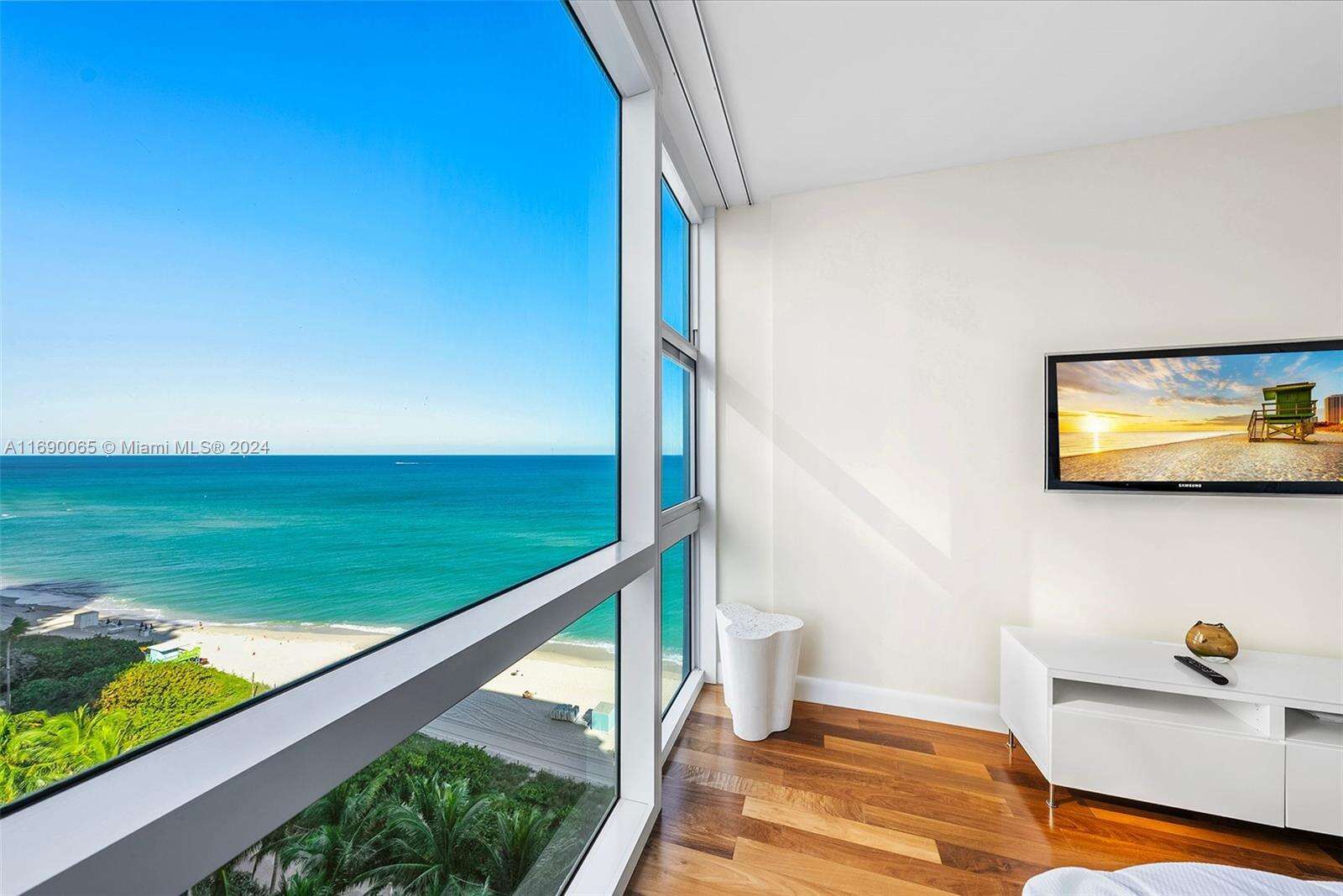 Central Carillon at 6801 Collins Ave, Miami Beach, FL 33141 - For Sale photo 4