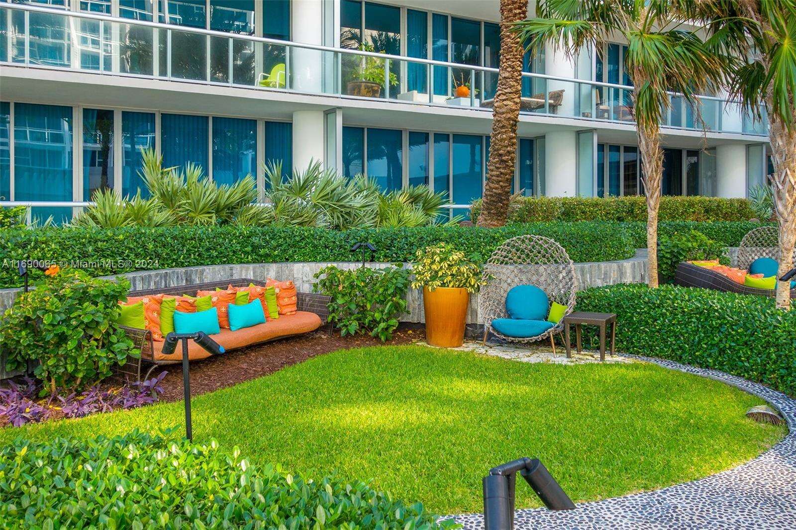 Central Carillon at 6801 Collins Ave, Miami Beach, FL 33141 - For Sale photo 33