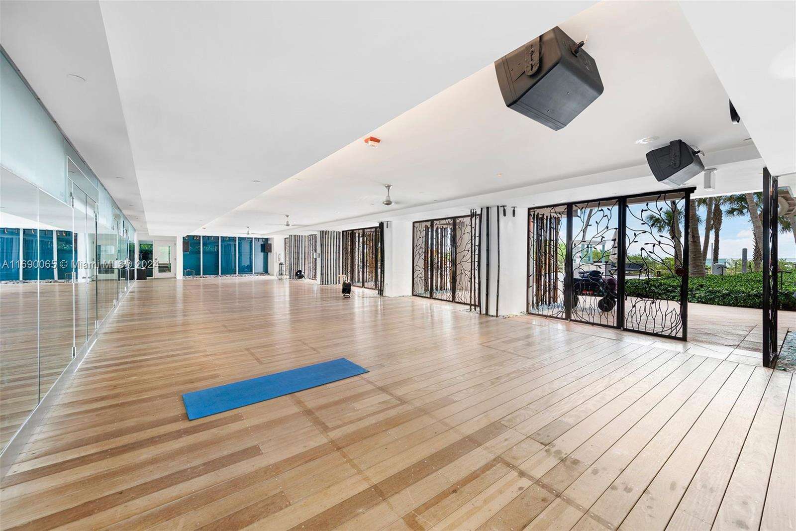 Central Carillon at 6801 Collins Ave, Miami Beach, FL 33141 - For Sale photo 36