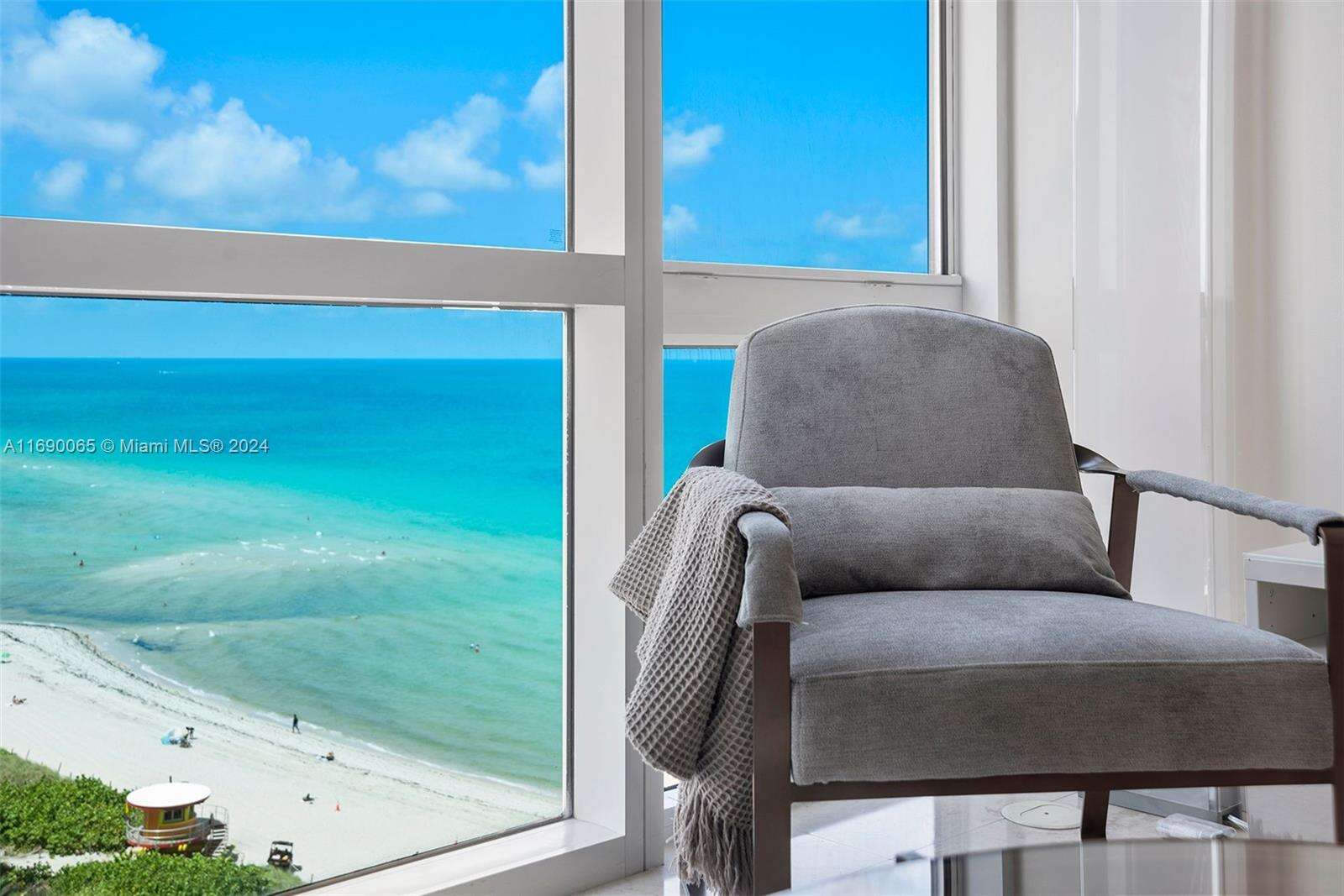 Central Carillon at 6801 Collins Ave, Miami Beach, FL 33141 - For Sale photo 6