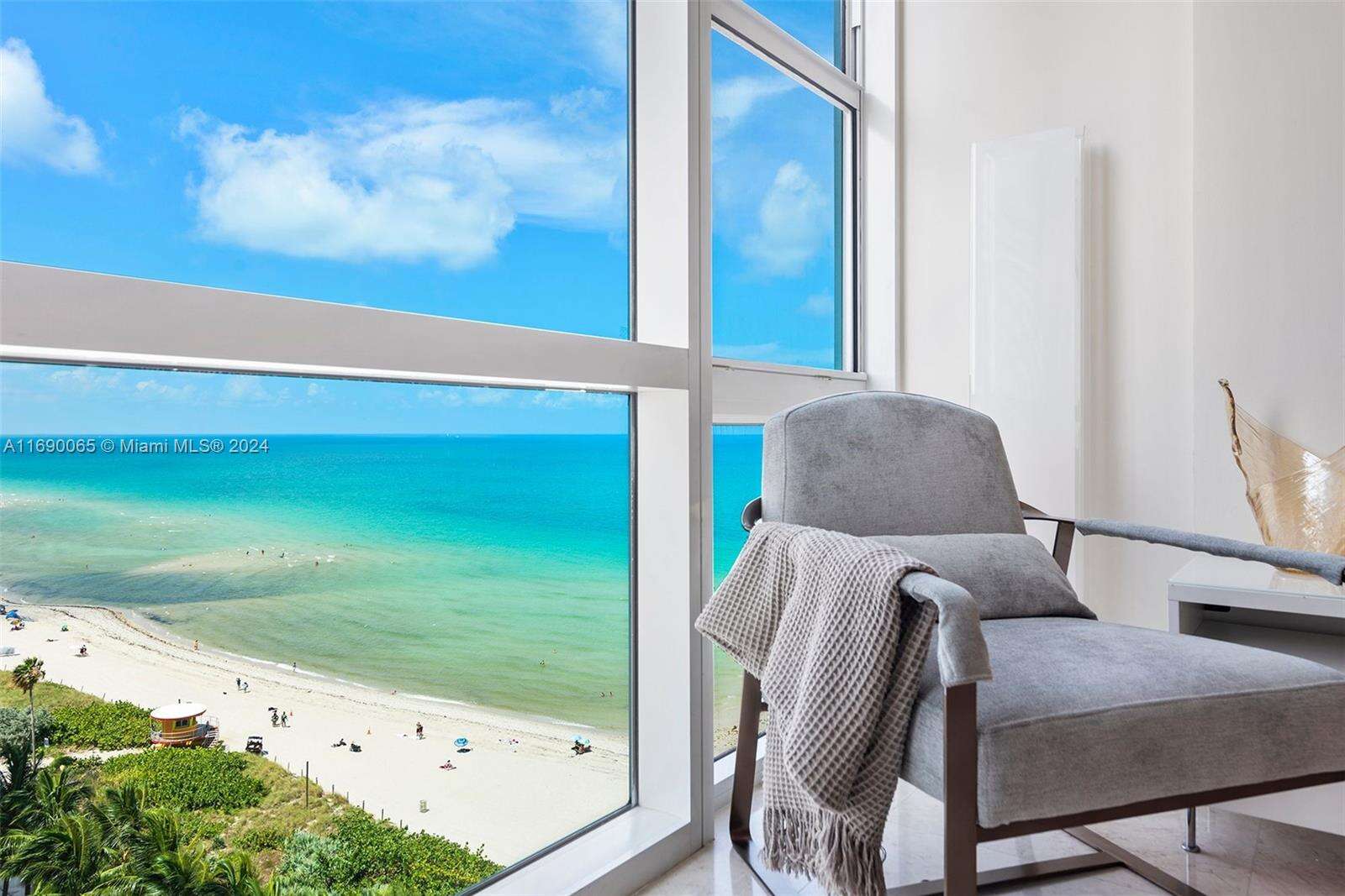 Central Carillon at 6801 Collins Ave, Miami Beach, FL 33141 - For Sale photo 10