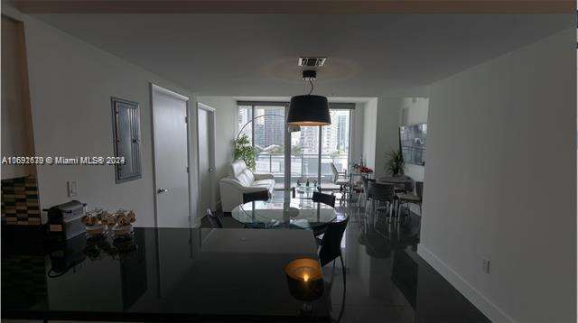 Mint at 92 3 St, Miami, FL 33130 - For Sale photo 3