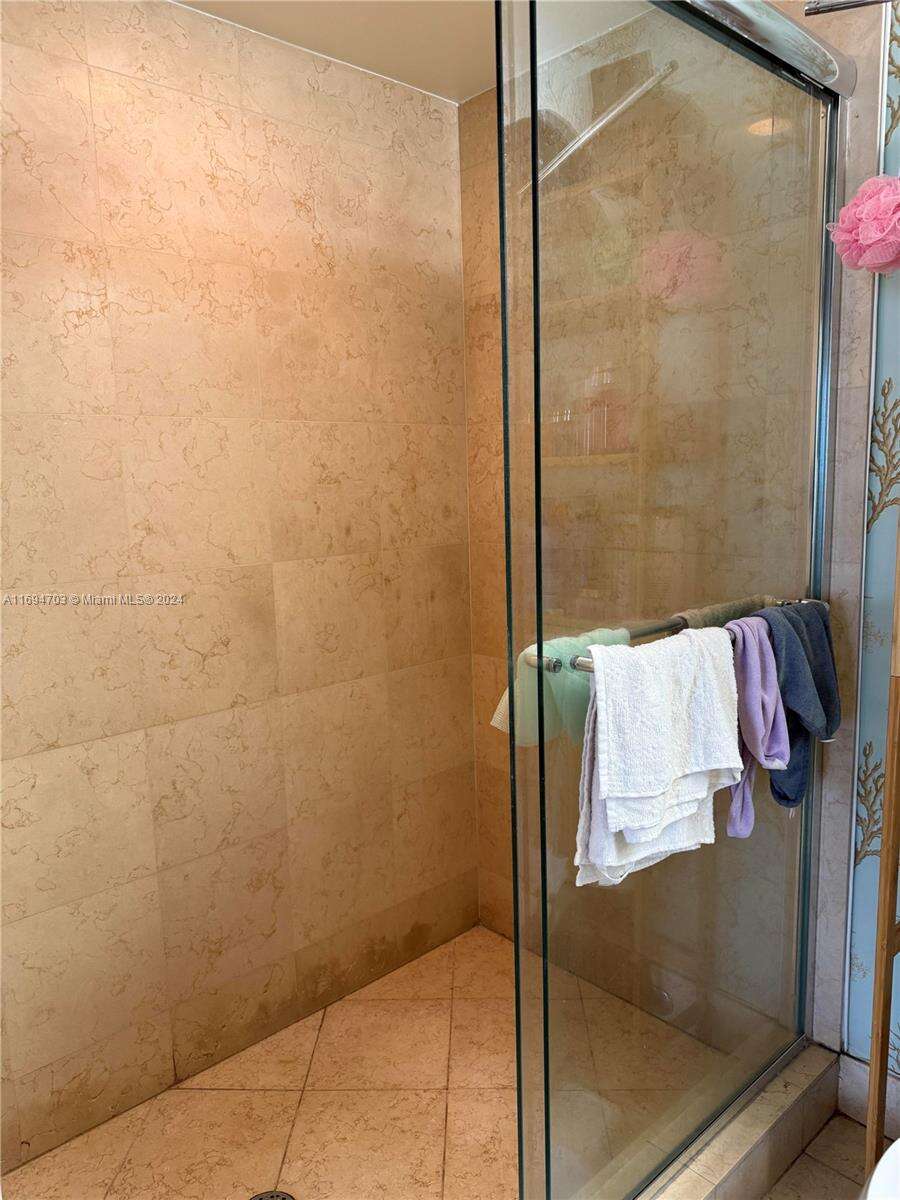 Turnberry Village North at 20000 Country Club Dr, Aventura, FL 33180 - For Sale photo 16