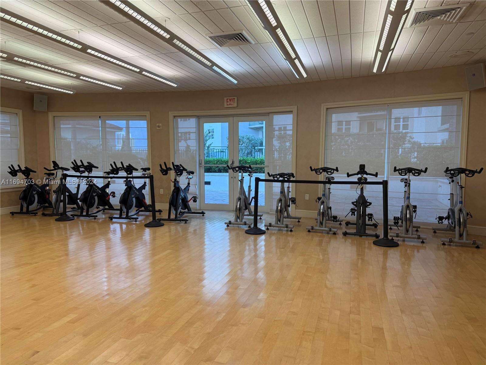 Turnberry Village North at 20000 Country Club Dr, Aventura, FL 33180 - For Sale photo 22