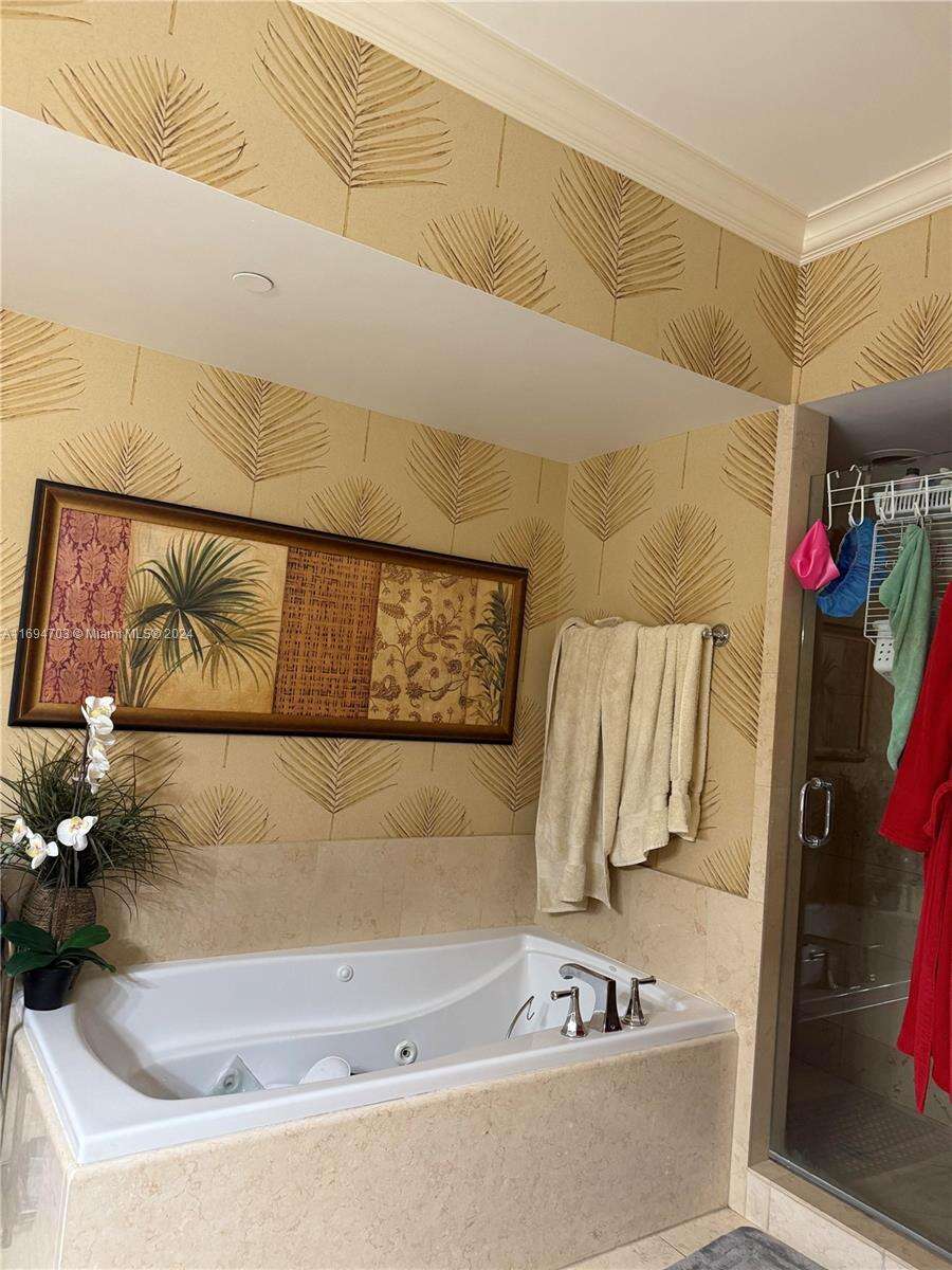 Turnberry Village North at 20000 Country Club Dr, Aventura, FL 33180 - For Sale photo 5