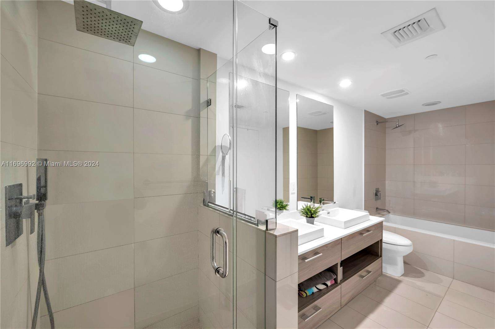 Sls Brickell at 1300 Miami Ave, Miami, FL 33130 - For Sale photo 23
