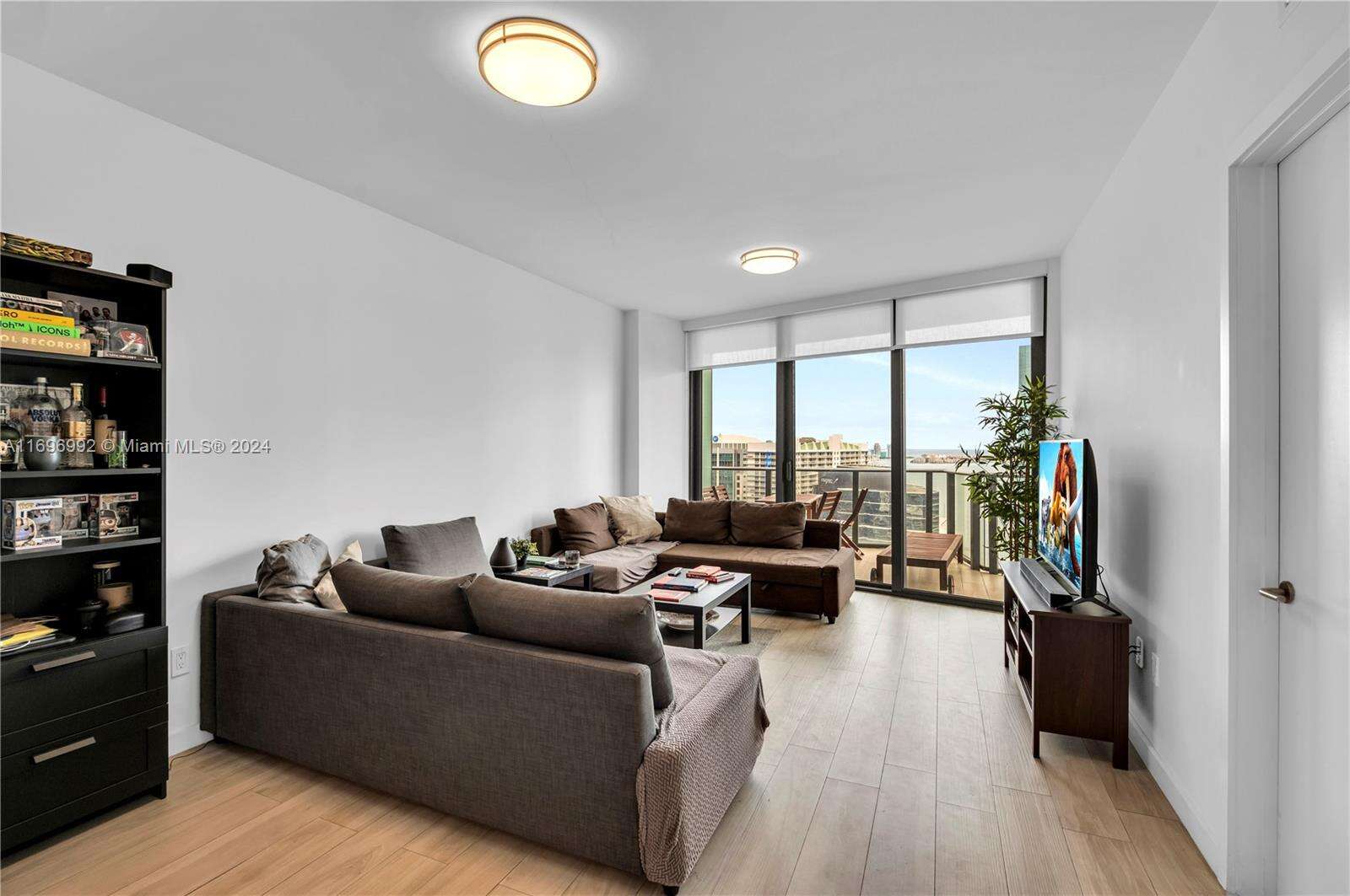 Sls Brickell at 1300 Miami Ave, Miami, FL 33130 - For Sale photo 28