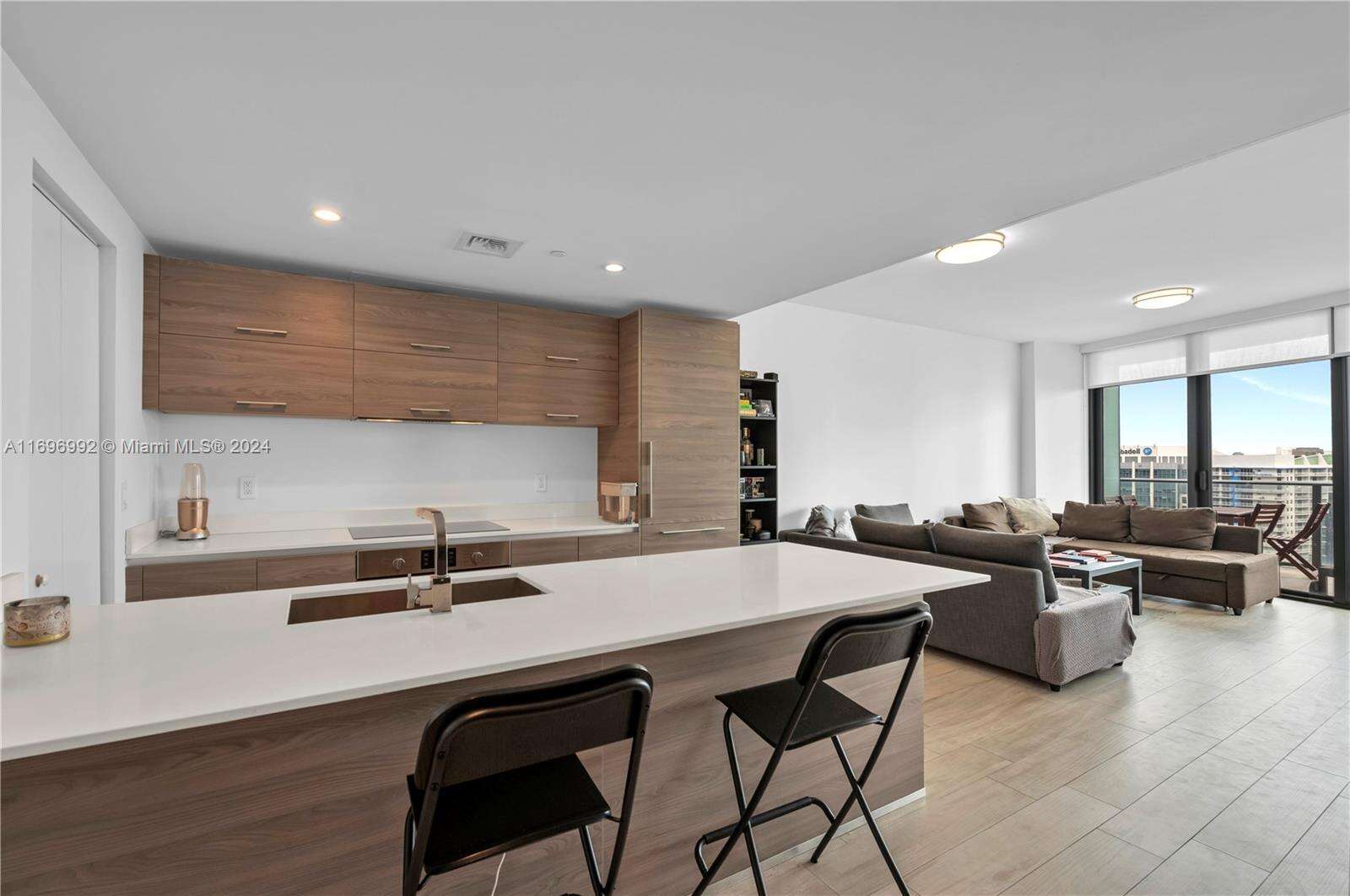 Sls Brickell at 1300 Miami Ave, Miami, FL 33130 - For Sale photo 9