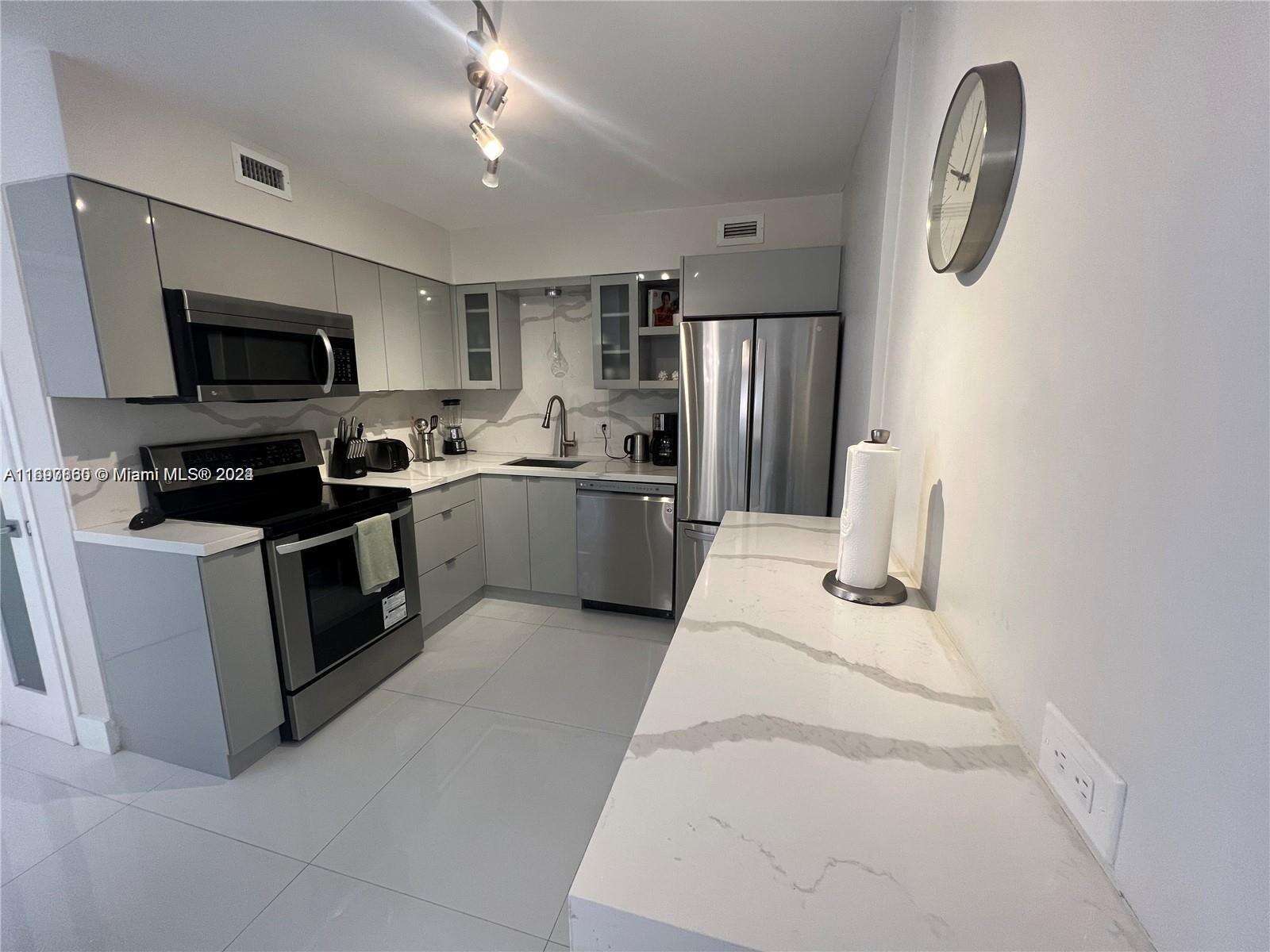 Seacoast 5151 at 5161 Collins Ave, Miami Beach, FL 33140 - For Sale photo 9