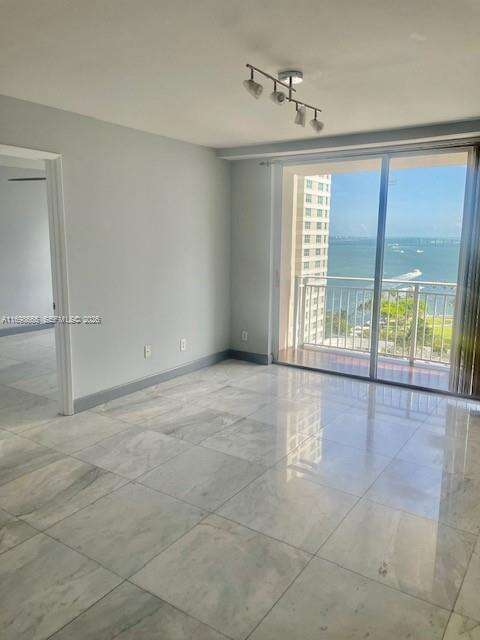 Isola at 770 Claughton Island Dr, Miami, FL 33131 - For Sale photo 3