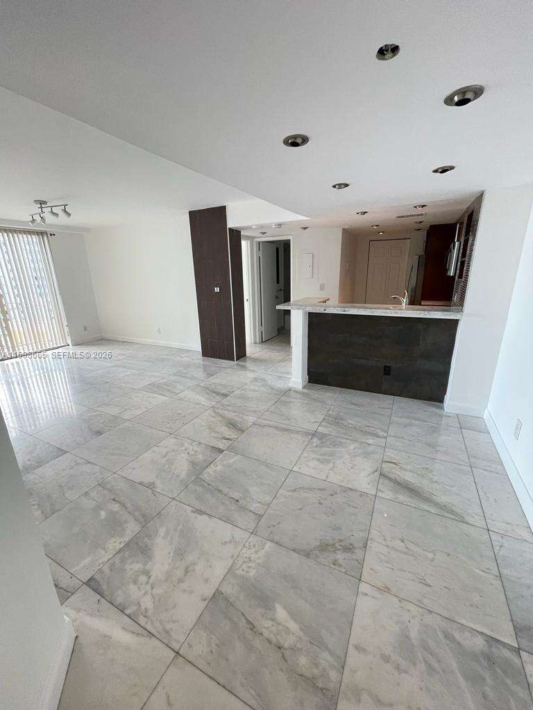 Isola at 770 Claughton Island Dr, Miami, FL 33131 - For Sale photo 9