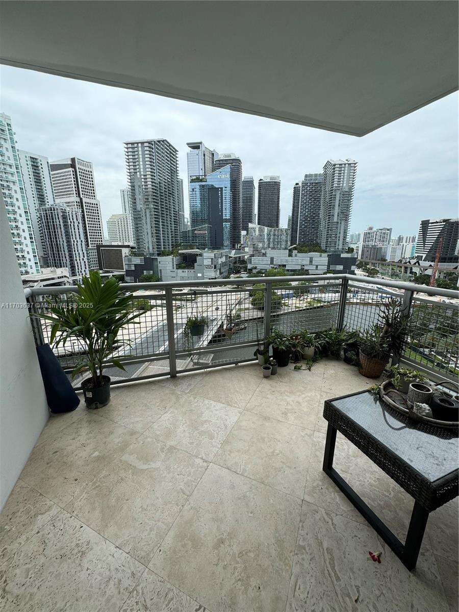 Wind By Neo at 350 Miami Ave, Miami, FL 33130 - For Sale photo 4