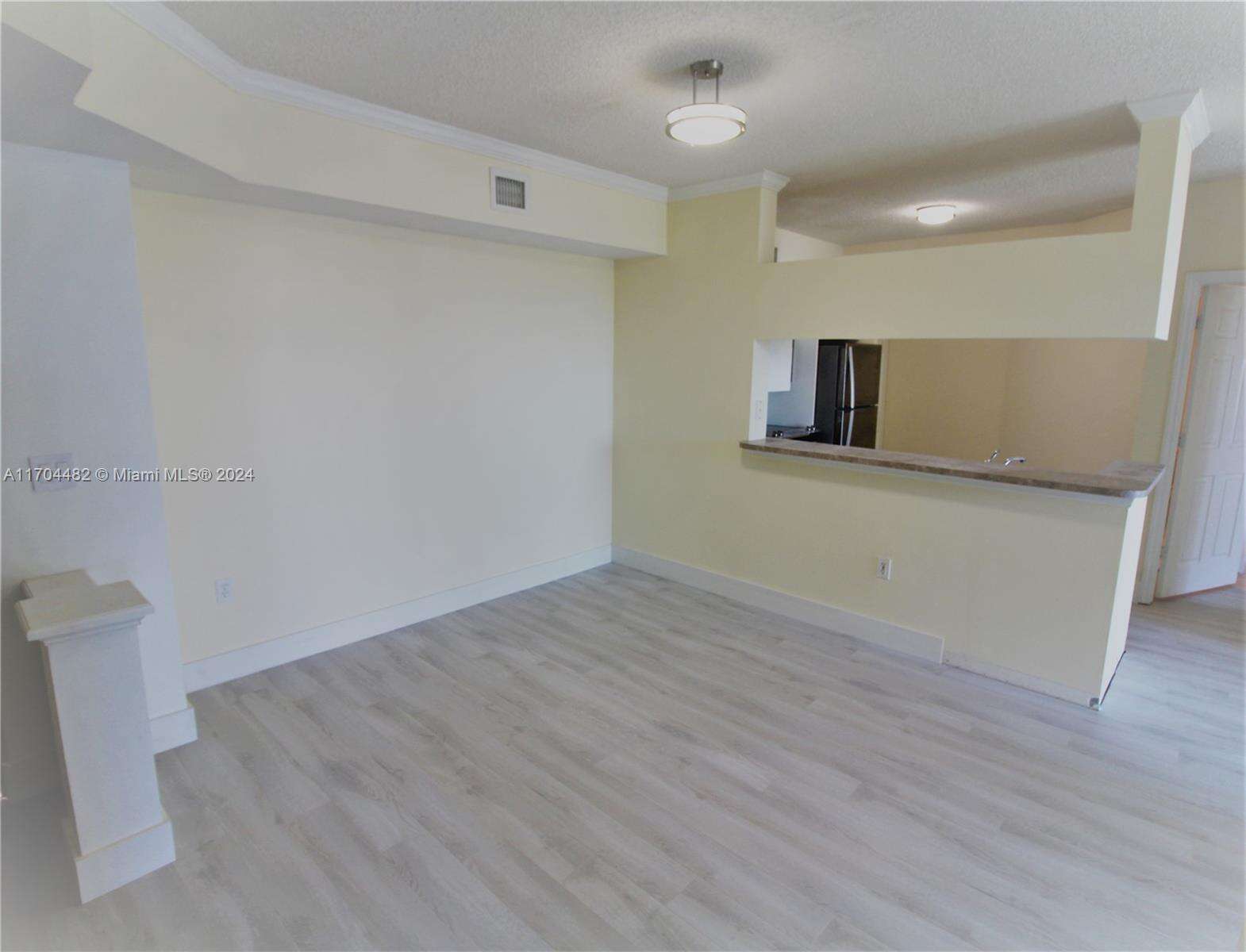 Porto Bellagio at 17150 Bay Rd, Sunny Isles Beach, FL 33160 - For Sale photo 11