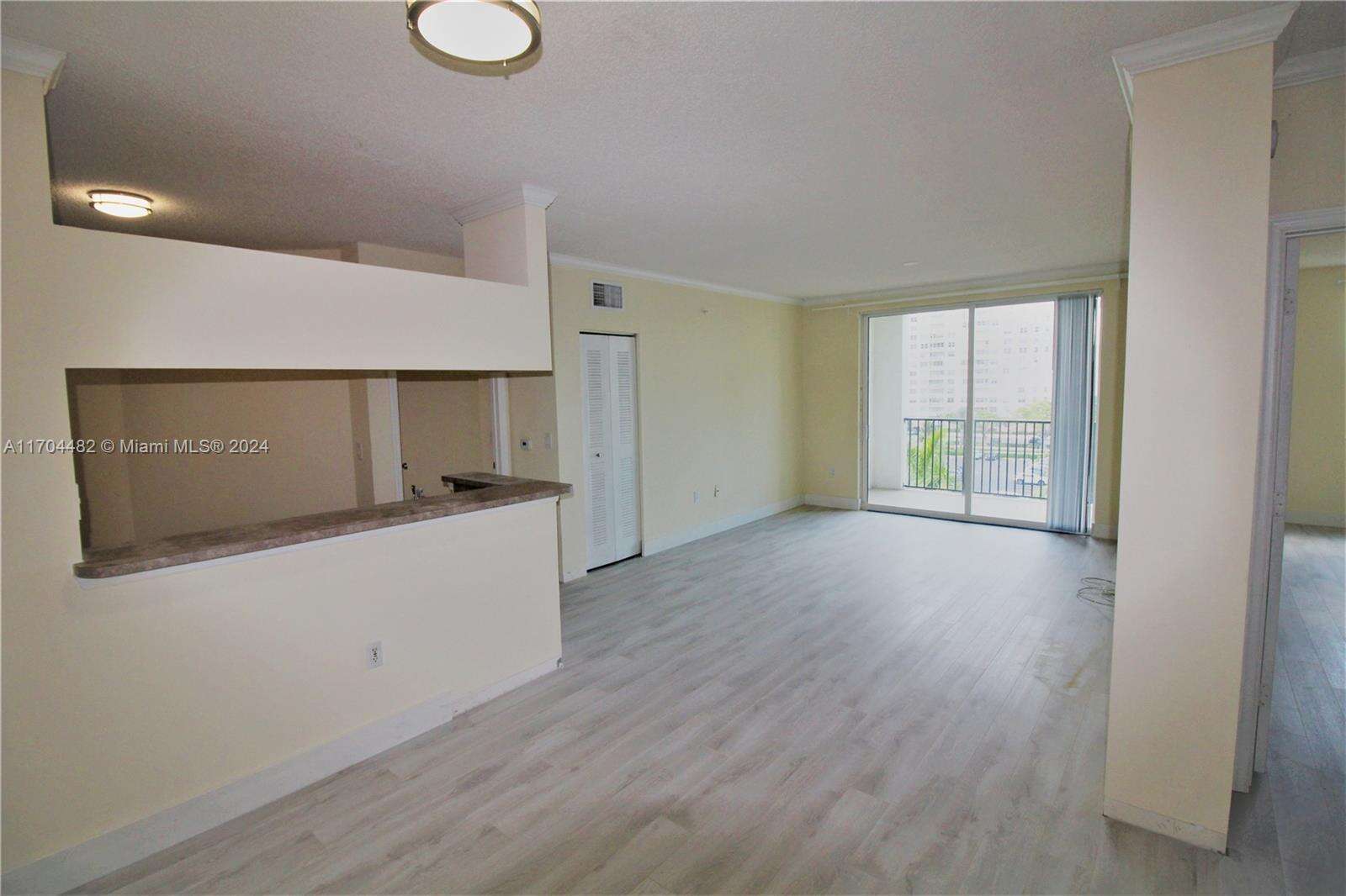 Porto Bellagio at 17150 Bay Rd, Sunny Isles Beach, FL 33160 - For Sale photo 13