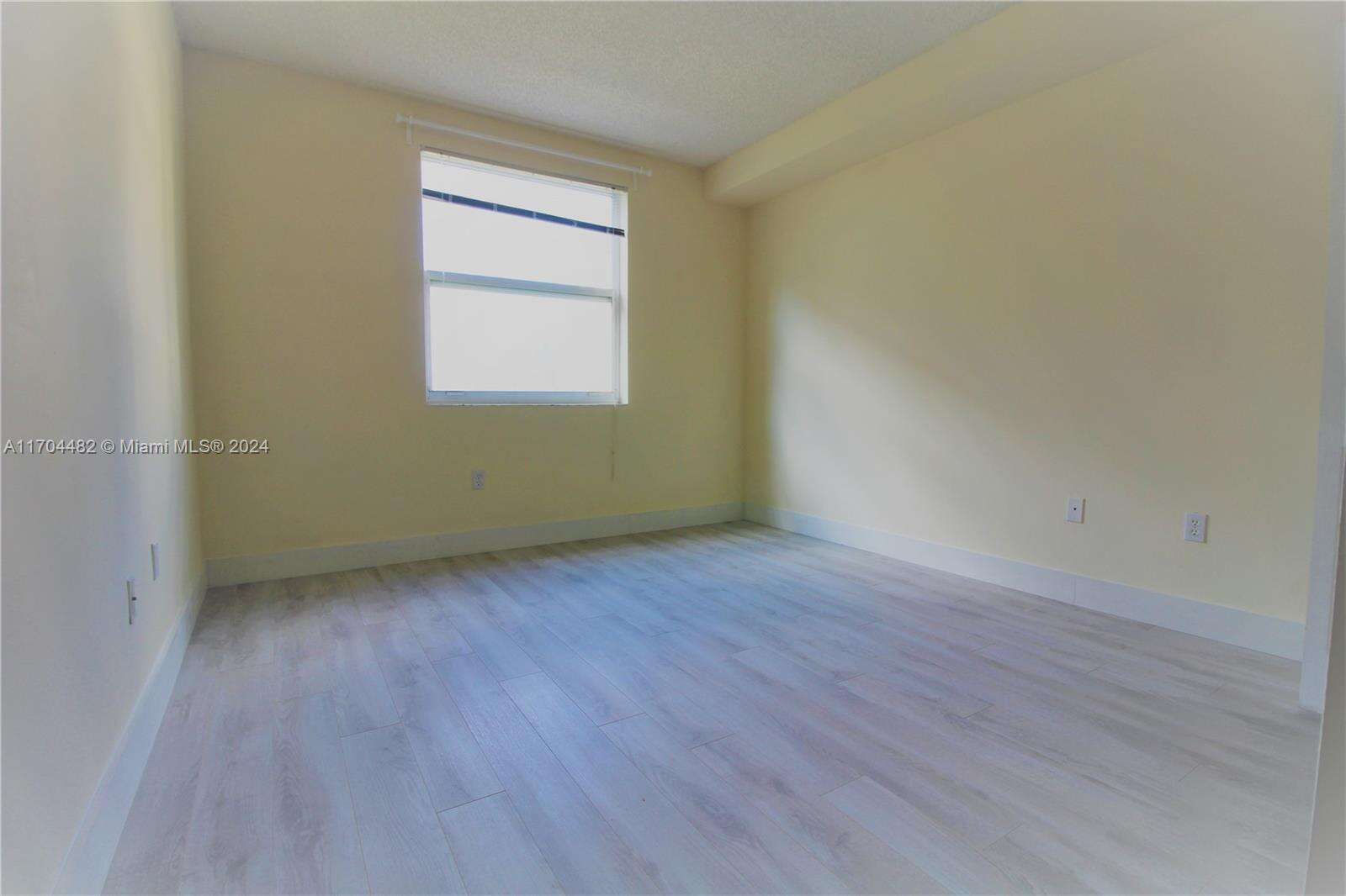 Porto Bellagio at 17150 Bay Rd, Sunny Isles Beach, FL 33160 - For Sale photo 25