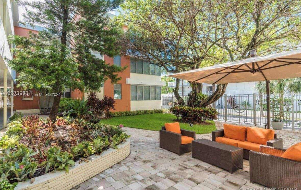 10210 LANAI