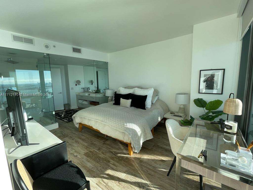 Paraiso Bay at 650 32 St, Miami, FL 33137 - For Sale photo 8