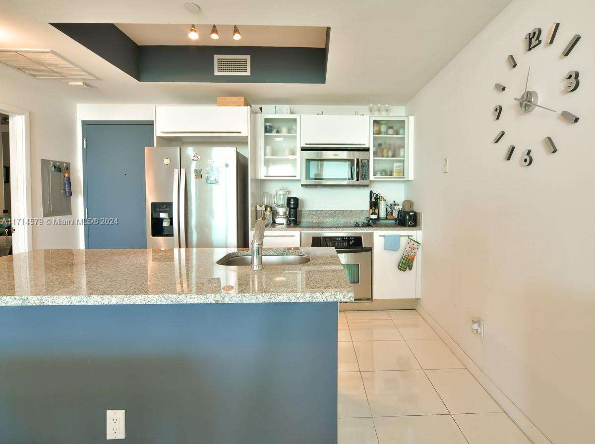 Marina Blue at 888 Biscayne Blvd, Miami, FL 33132 - For Sale photo 5