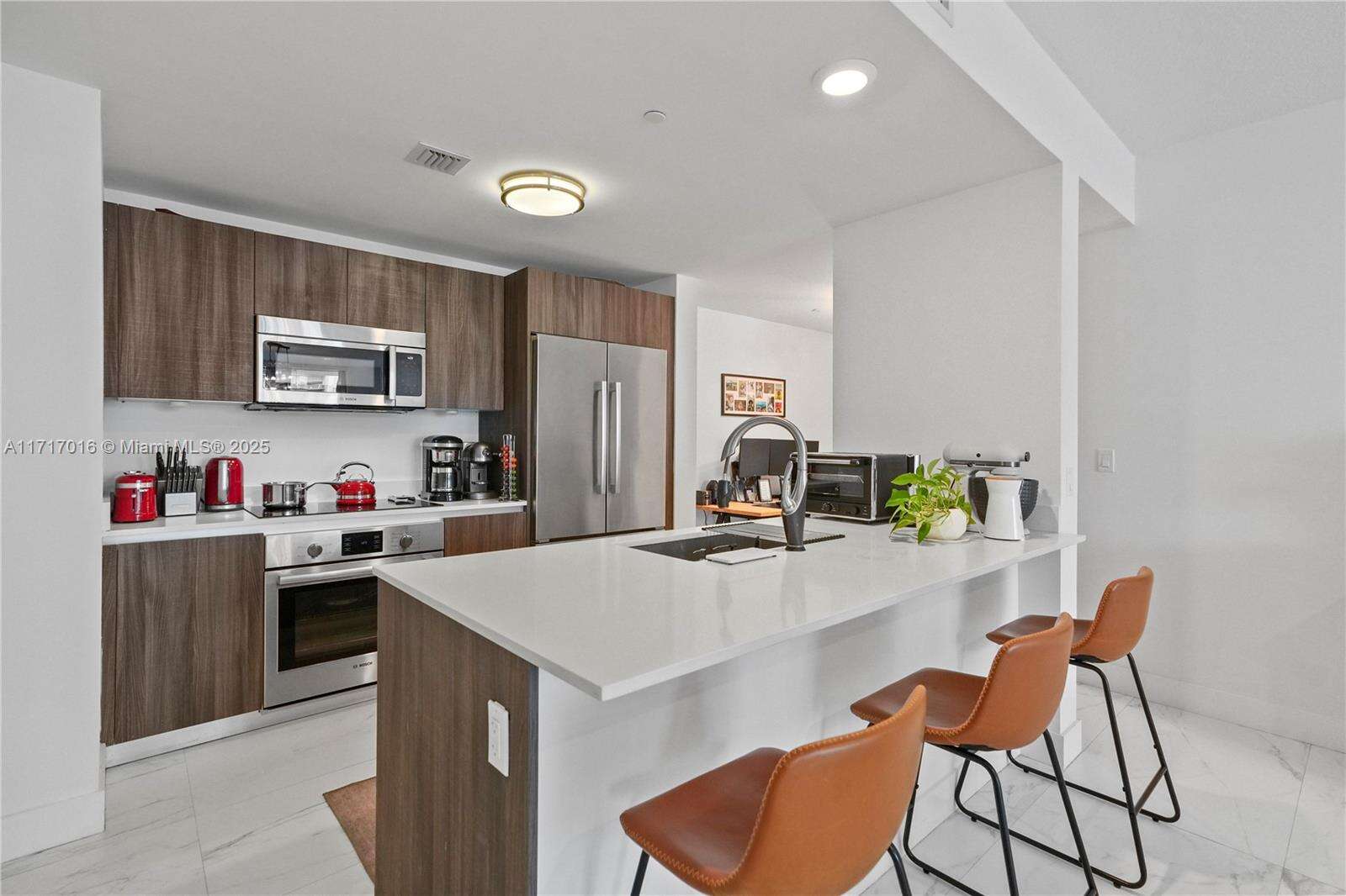 Aria On The Bay at 488 18 St, Miami, FL 33132 - For Sale photo 1