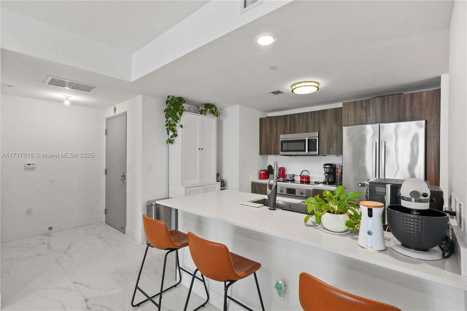 Aria On The Bay at 488 18 St, Miami, FL 33132 - For Sale photo 2