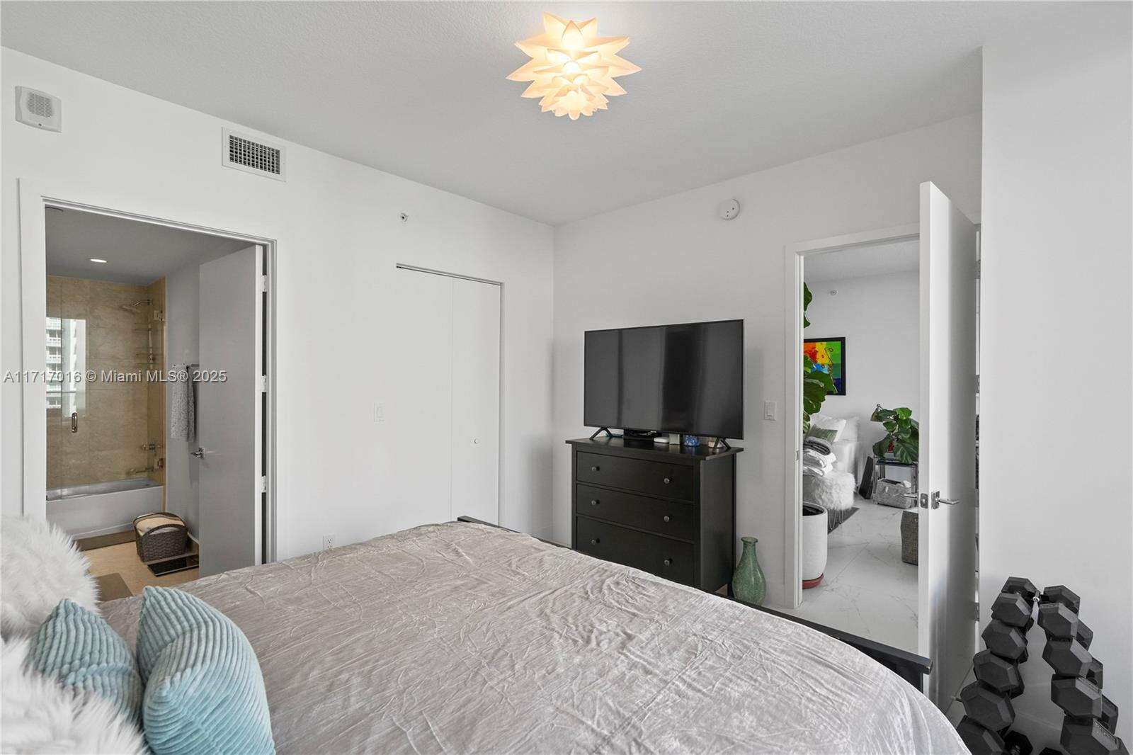 Aria On The Bay at 488 18 St, Miami, FL 33132 - For Sale photo 13