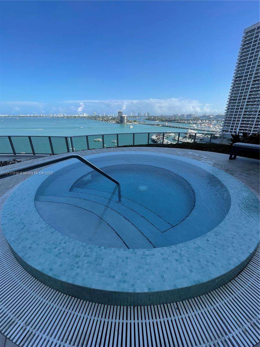 Aria On The Bay at 488 18 St, Miami, FL 33132 - For Sale photo 39