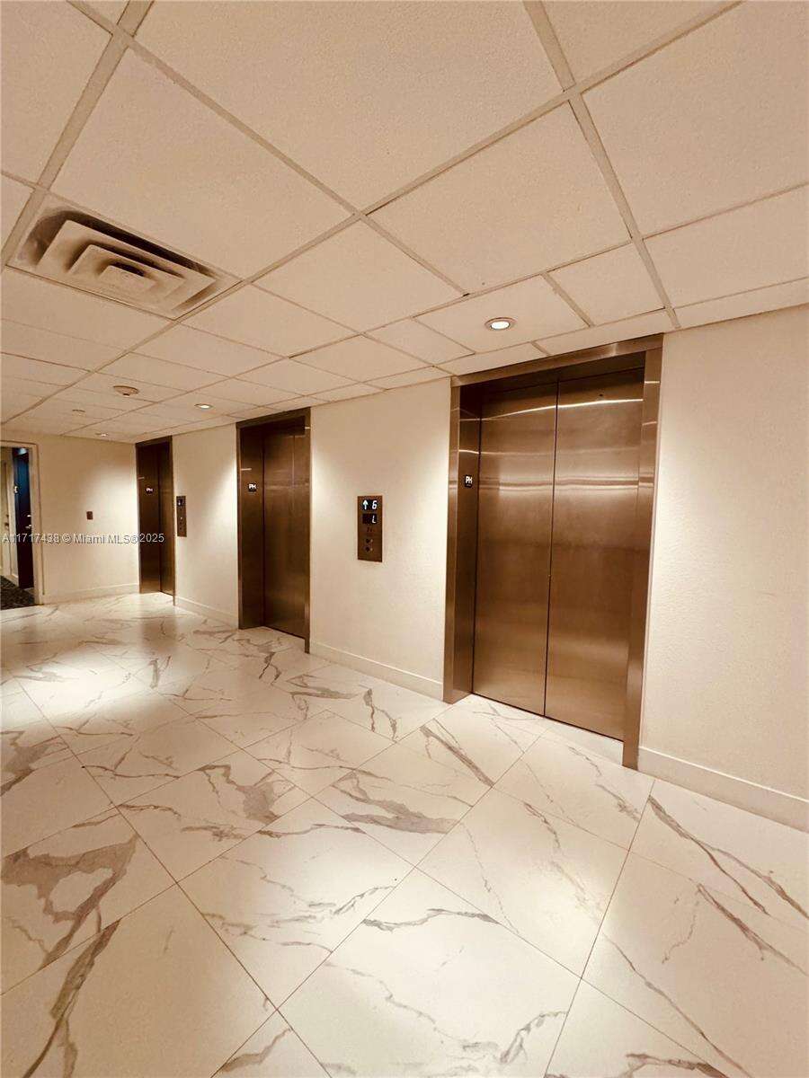 Mirador 1000 at 1000 W Ave, Miami Beach, FL 33139 - For Sale photo 46