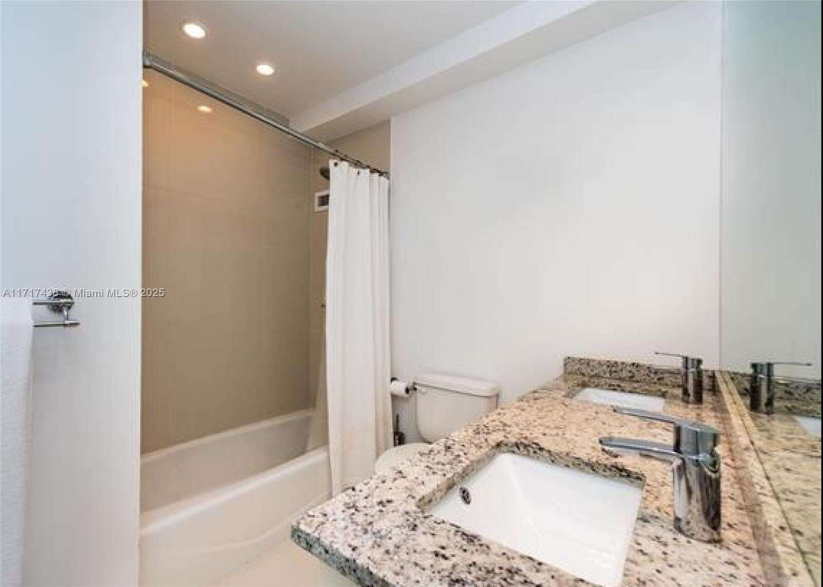 Mirador 1000 at 1000 W Ave, Miami Beach, FL 33139 - For Sale photo 59