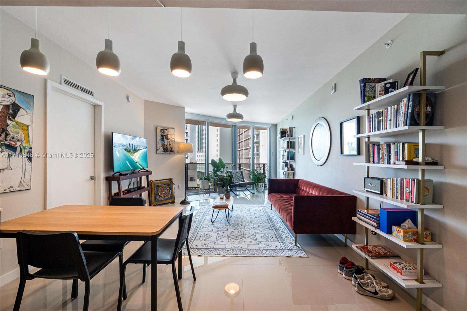 Aria On The Bay at 488 18 St, Miami, FL 33132 - For Sale photo 2