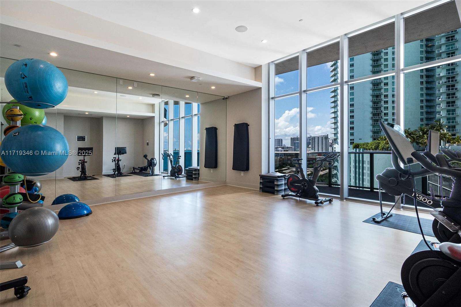 Aria On The Bay at 488 18 St, Miami, FL 33132 - For Sale photo 25