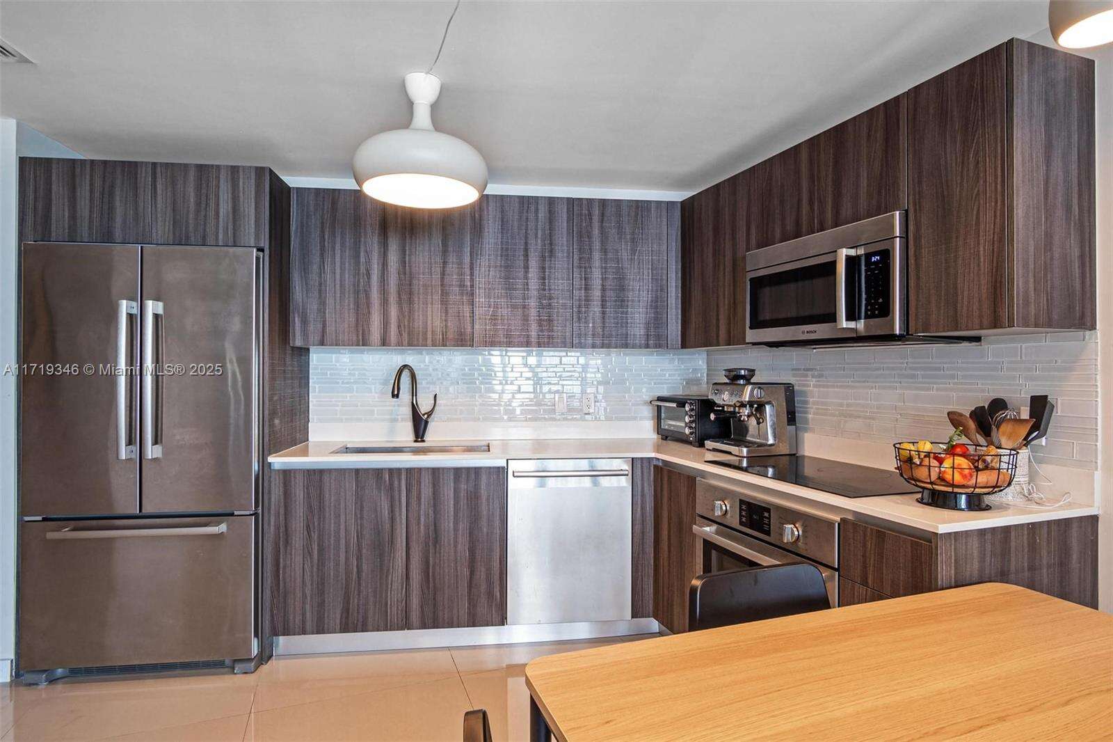 Aria On The Bay at 488 18 St, Miami, FL 33132 - For Sale photo 4