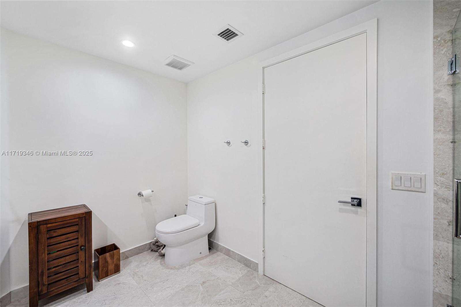 Aria On The Bay at 488 18 St, Miami, FL 33132 - For Sale photo 9