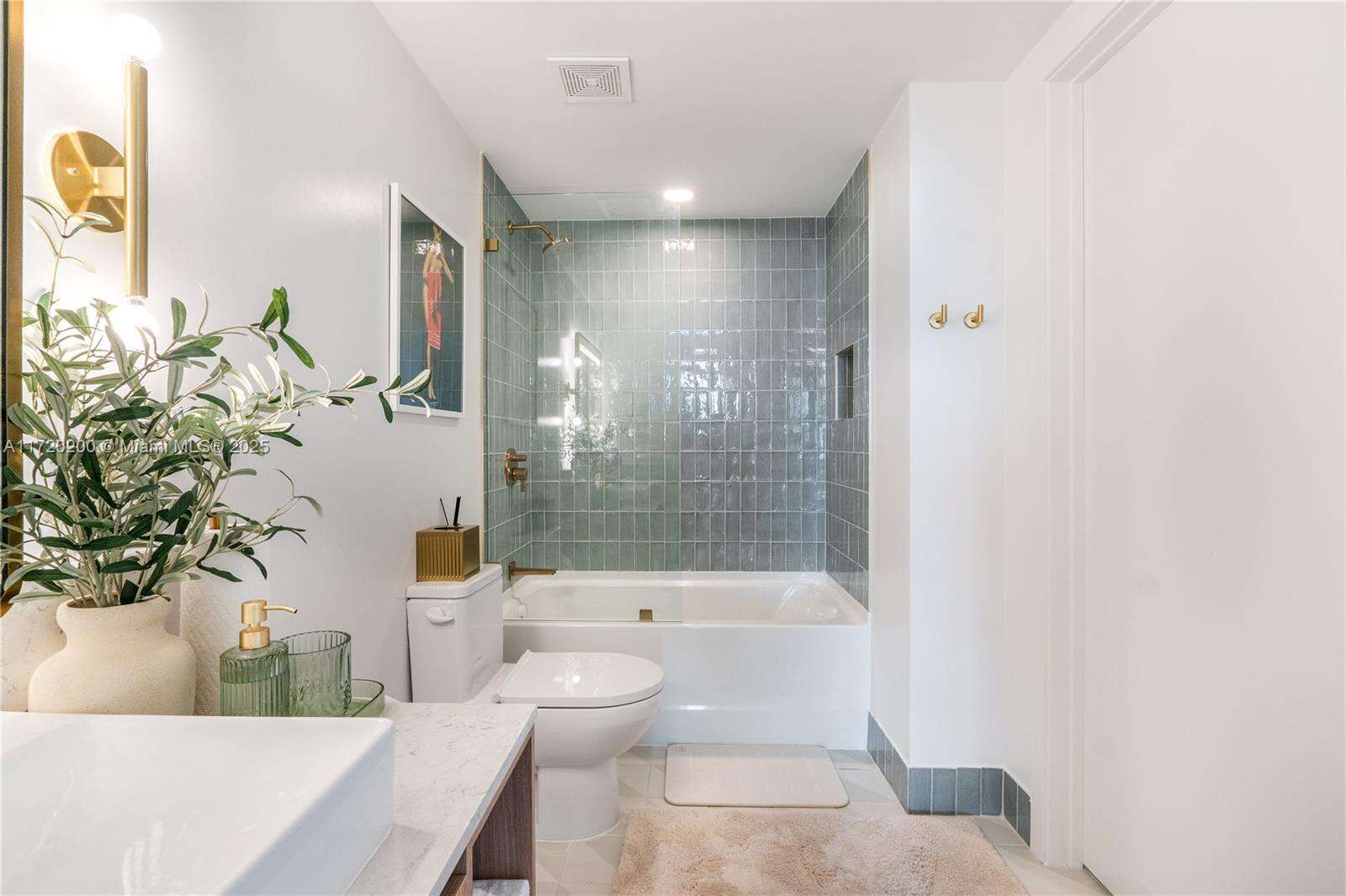 Natiivo | Gale Miami at 601 Ne 1 Ave, Miami, FL 33132 - For Sale photo 17