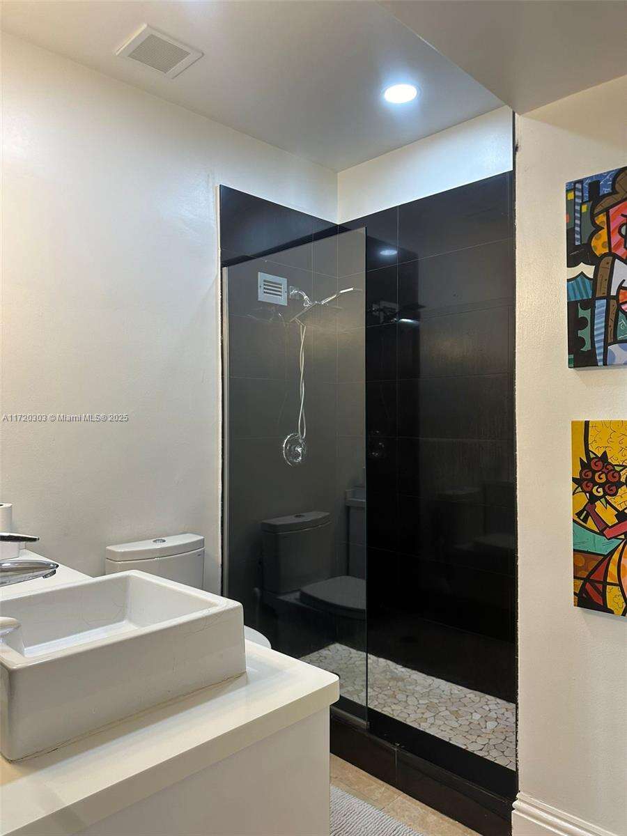 Mirador 1000 at 1000 W Ave, Miami Beach, FL 33139 - For Sale photo 12
