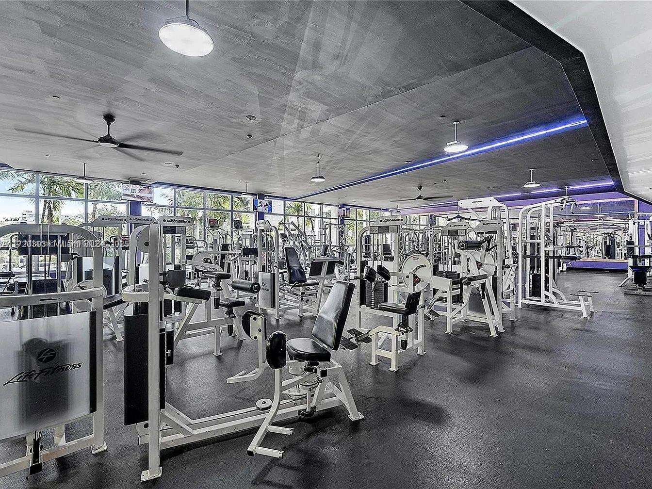 Mirador 1000 at 1000 W Ave, Miami Beach, FL 33139 - For Sale photo 15