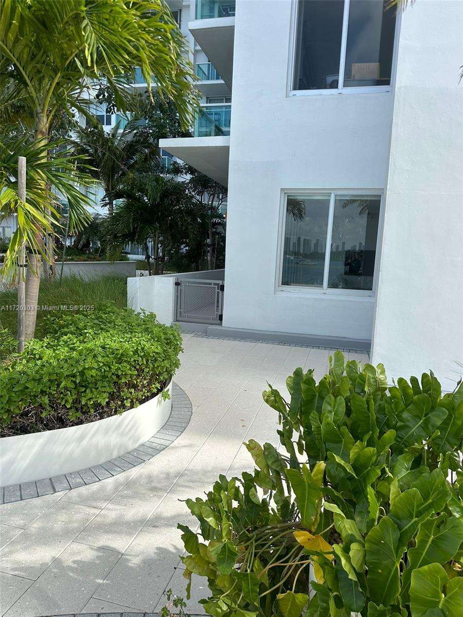 Mirador 1000 at 1000 W Ave, Miami Beach, FL 33139 - For Sale photo 9