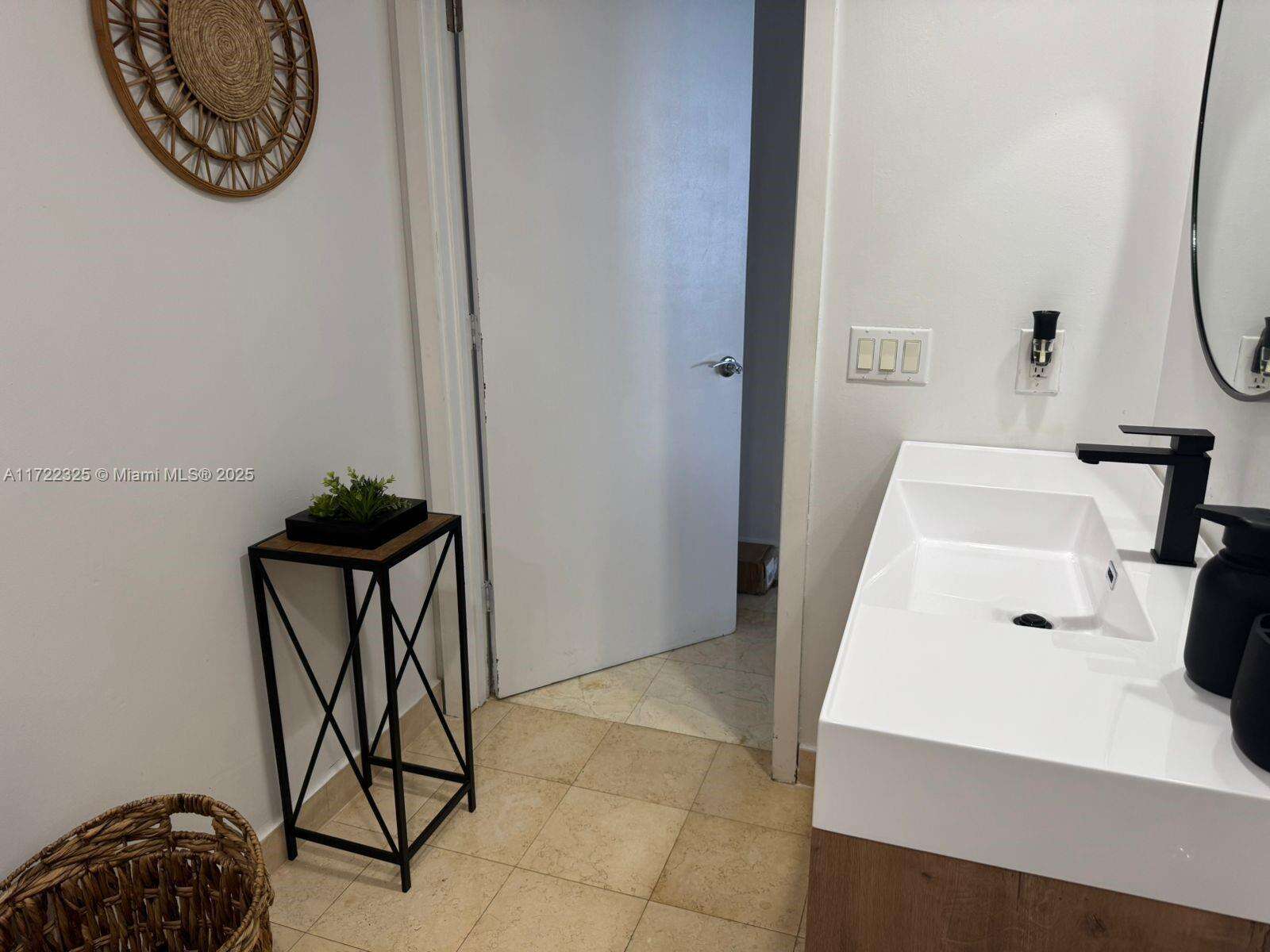 The Beach Club Two at 1830 Ocean Dr, Hallandale Beach, FL 33009 - For Sale photo 36