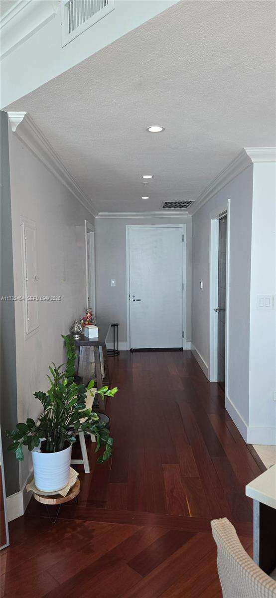 Quantum On The Bay at 1900 Bayshore Dr, Miami, FL 33132 - For Sale photo 4