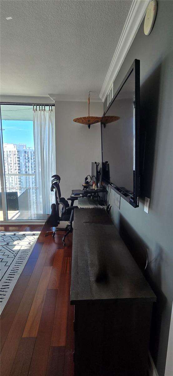 Quantum On The Bay at 1900 Bayshore Dr, Miami, FL 33132 - For Sale photo 6