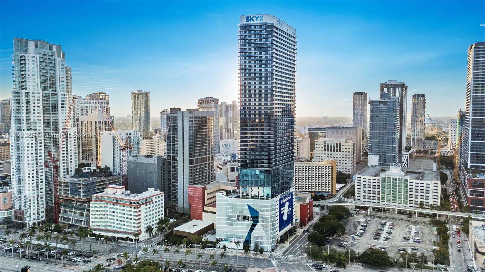 398 NE 5TH STREET - 398 5th St, Miami, FL 33132 | Picture 2