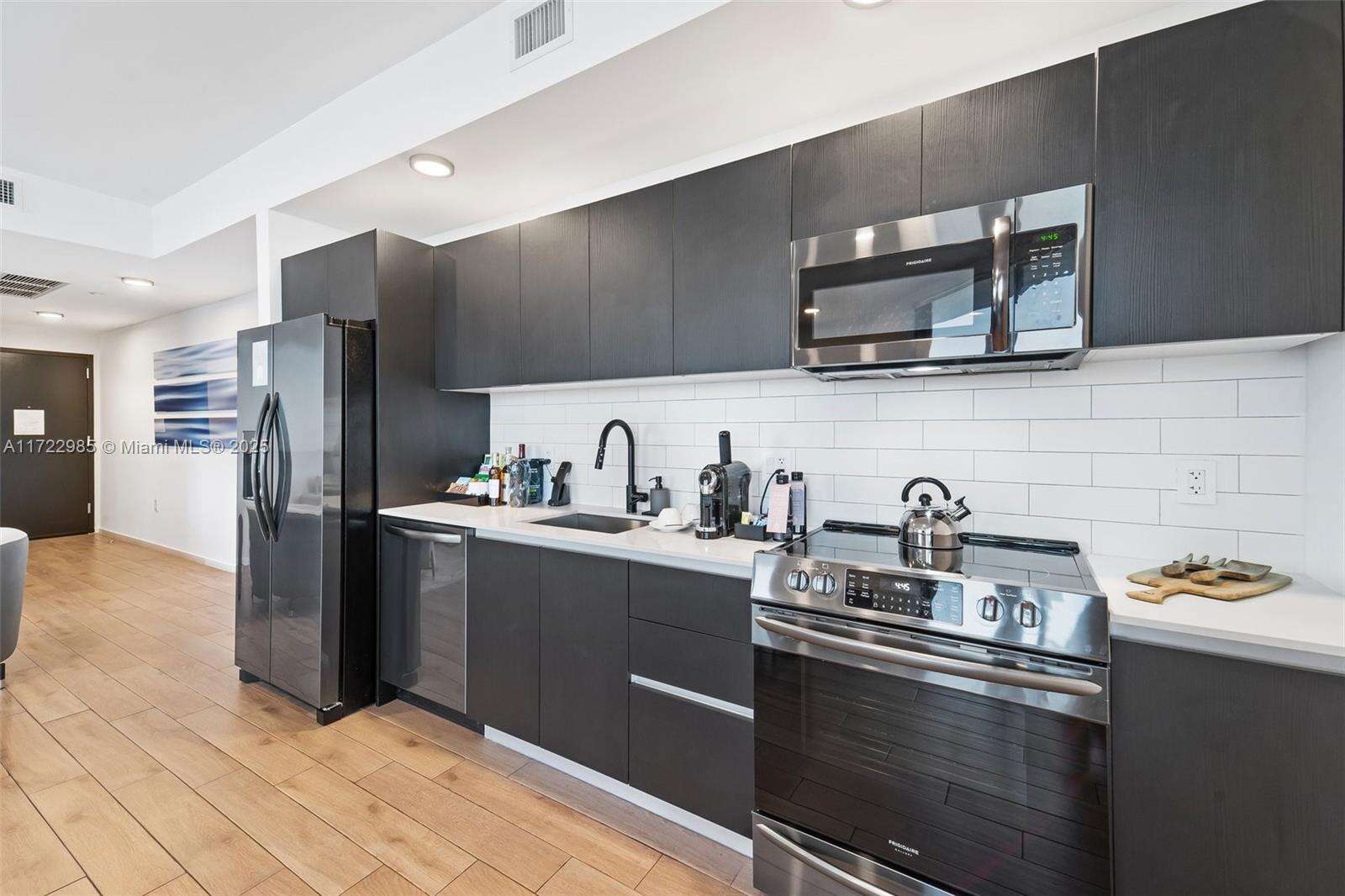 398 NE 5TH STREET - 398 5th St, Miami, FL 33132 | Picture 11