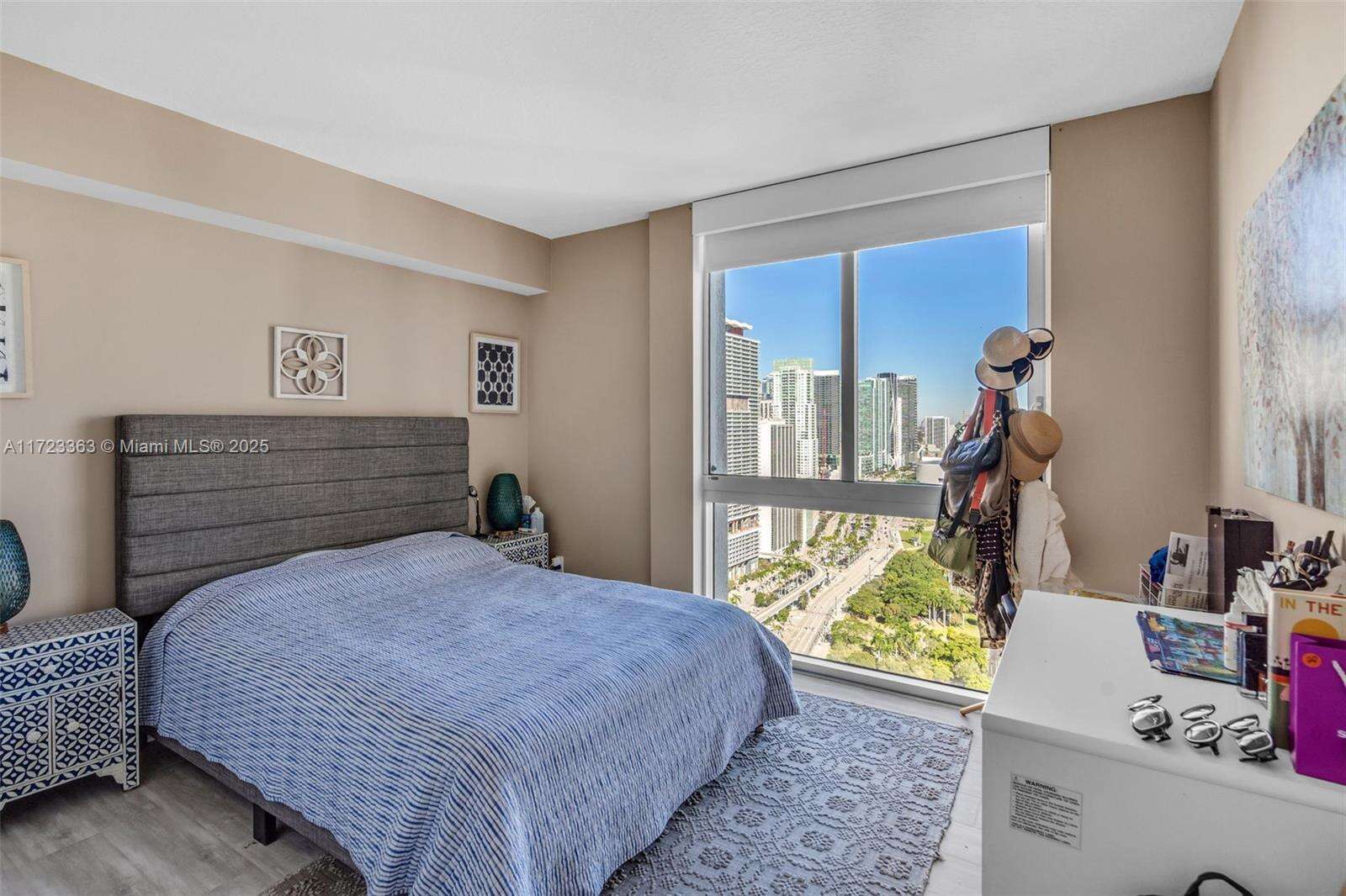 One Miami West at 325 Biscayne Blvd, Miami, FL 33131 - For Sale photo 13