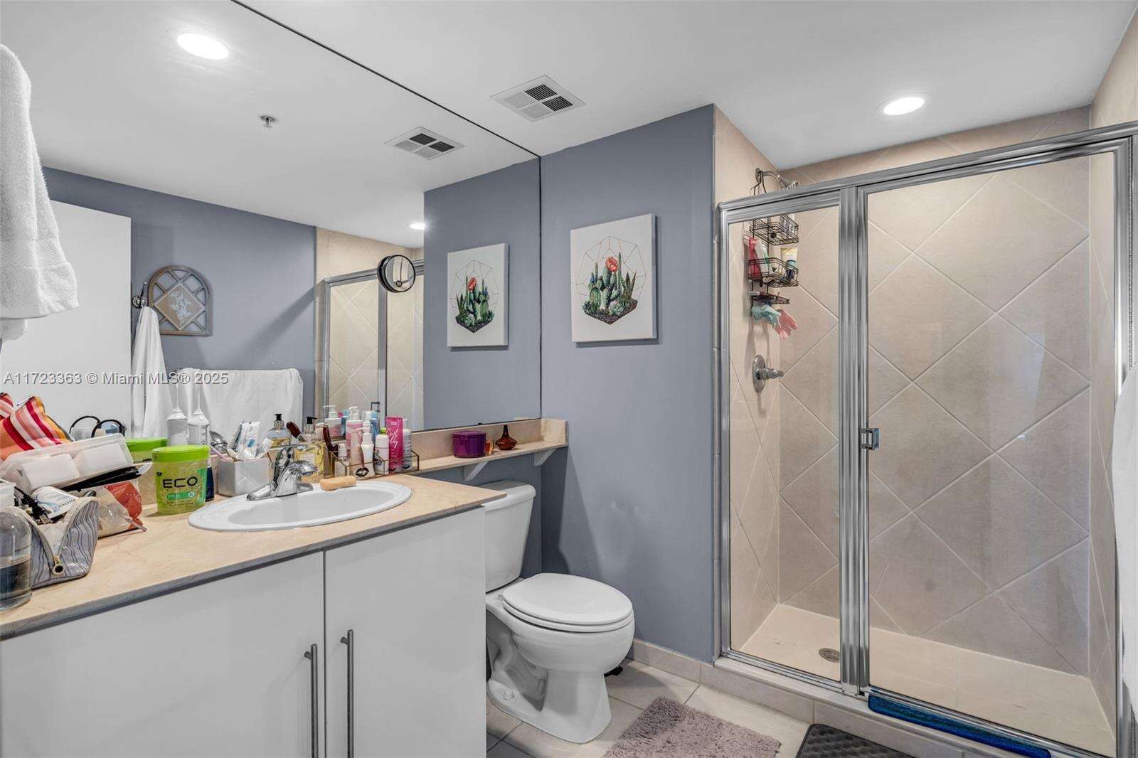 One Miami West at 325 Biscayne Blvd, Miami, FL 33131 - For Sale photo 16